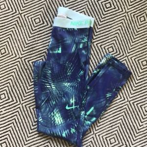 Perfect condition Nike pro gear tights.